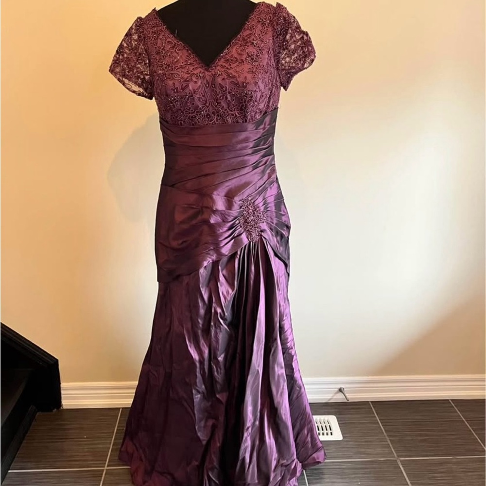 Elegant Purple Maxi Dress